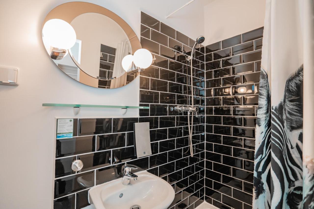 Motel Home Берлин Экстерьер фото